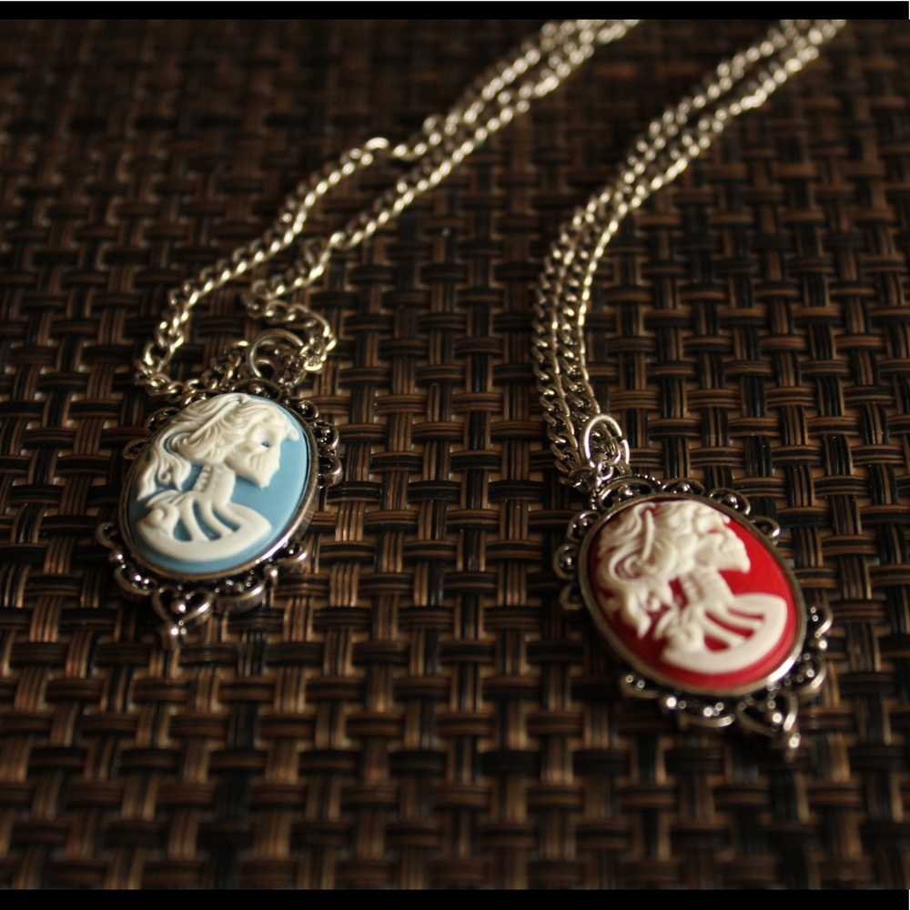 Goth style cameo